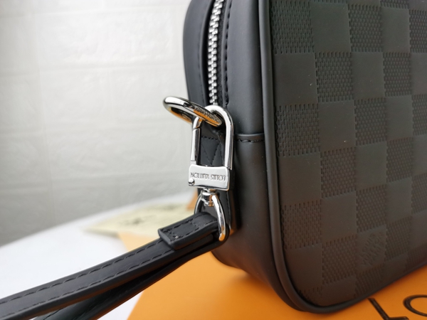 LVコピーウォレット角部分ディテール